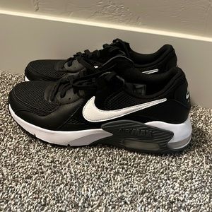 Brand new Womens Nike air max 90 size 8